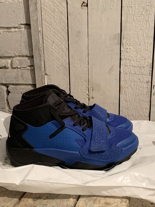 Nike Air Jordan Zion 2