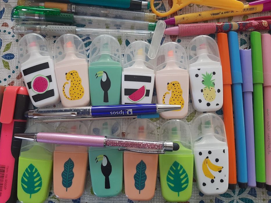 Лот от канцеларски пособия