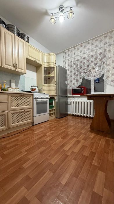 Продается срочно . 2-х Кадыр Мырза Али