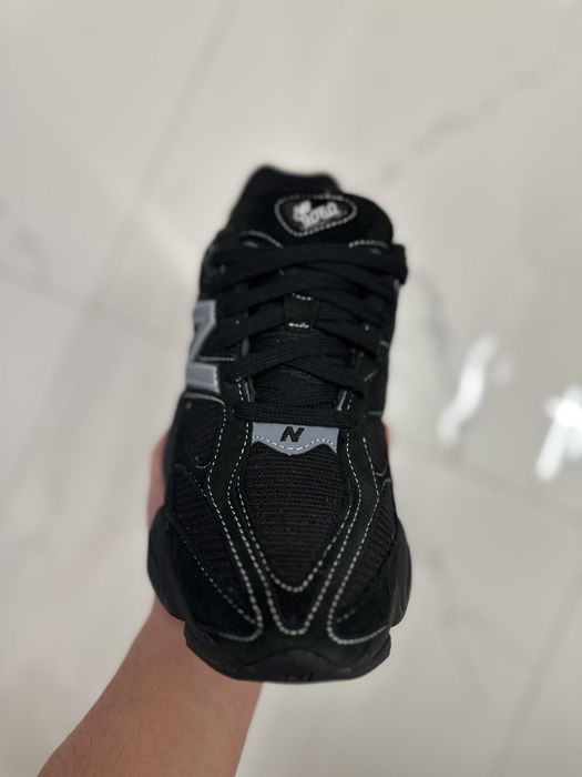 New Balance 9060 “Triple Black(White Seam)”