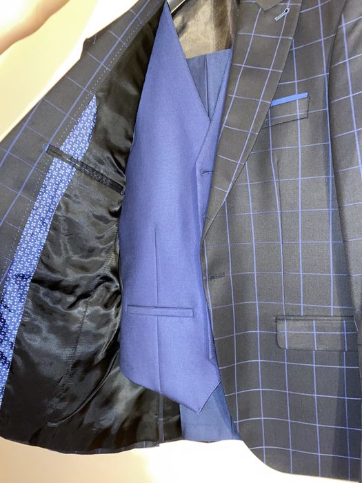 Costum elegant albastru