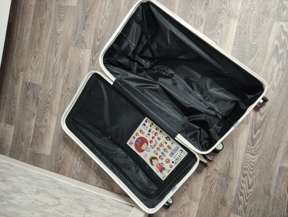 Чемодан, слоновая кость, новый