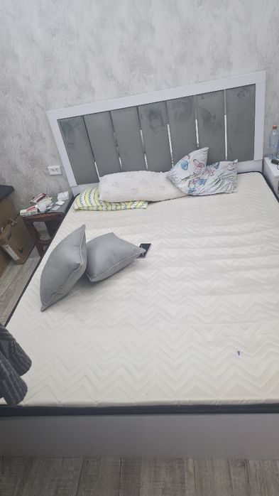 Продам б/у матрас