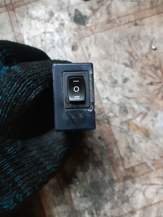 Продам кнопку включения газ бензин