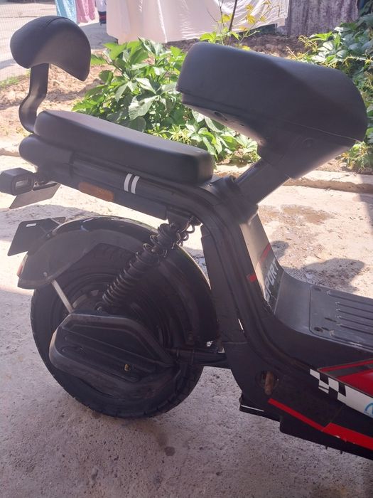 Електр скутер sotiladi