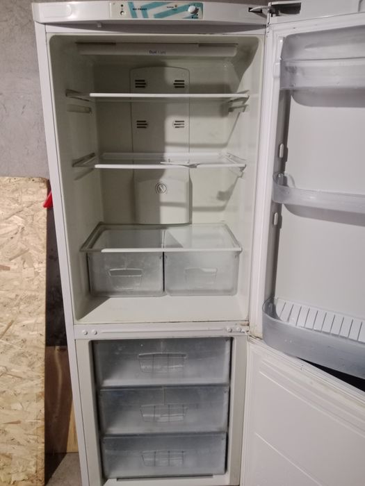 Продается холодильник