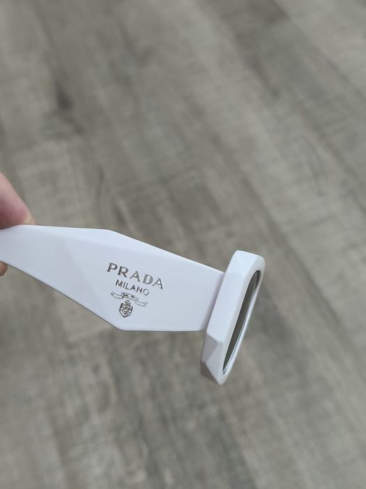 Ochelari Prada de soare