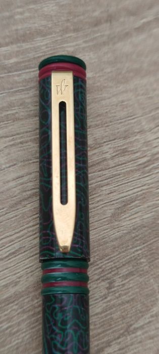 Stilou Waterman Forum penita F elemente aurite