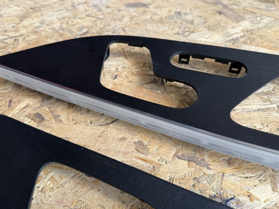 Оригинални лайсни и капачки за врати Mercedes-Benz GLS 2021