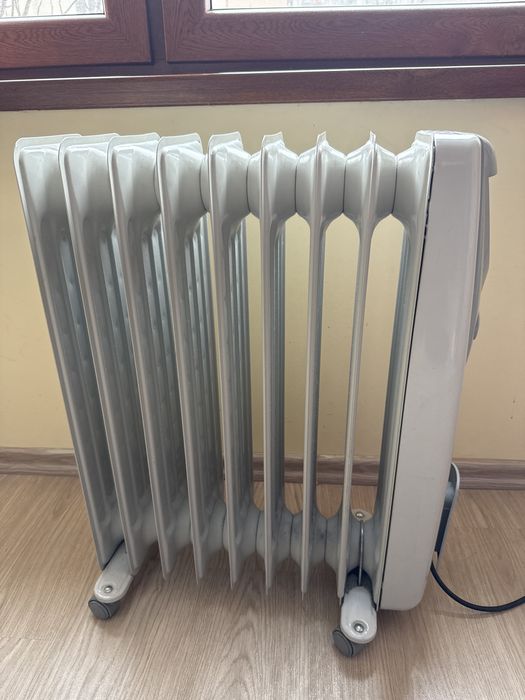 Радиатор Теси 2000 W сив, запазен