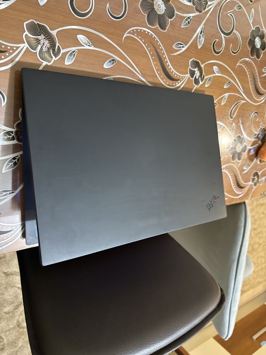 Laptop Workststion Lenovo Thinkpad P1 gen 2 i7 24gb nvidia