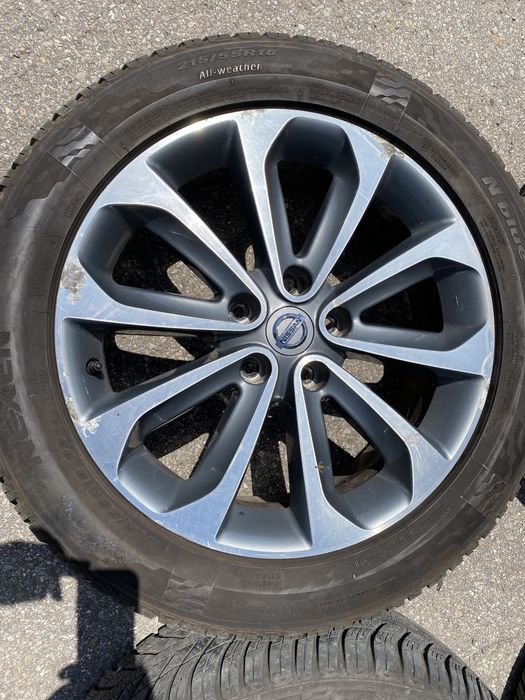 Гуми с джанти 215/55/18;Nissan Qashqai/Juke/5x114.3