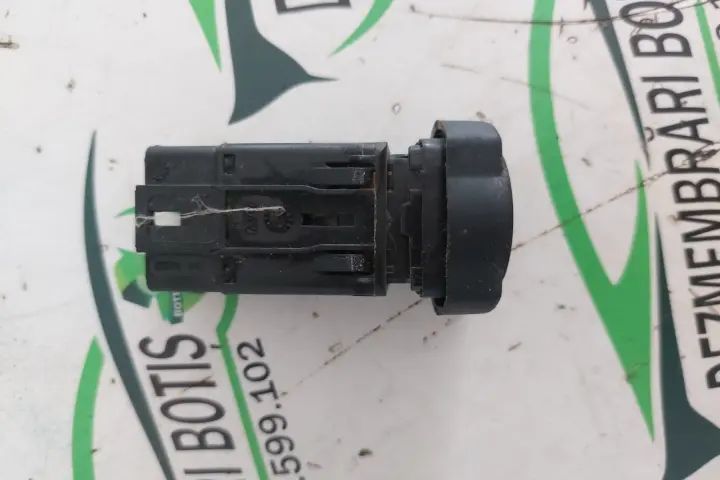 Buton avarie Dacia Logan 2010 1.5 D MT (86 hp)