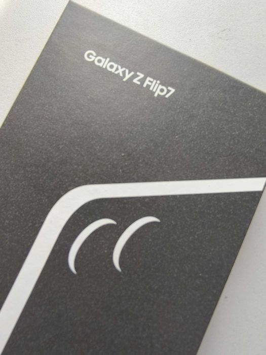 Samsung Z Flip 7 (12/256)