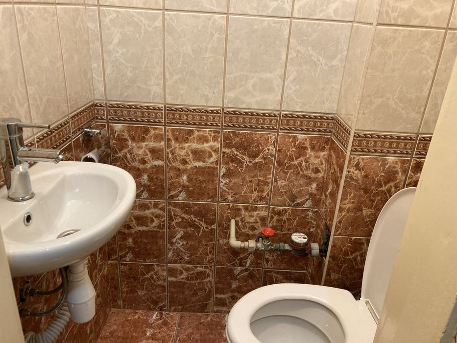 Дава се под наем Тристаен апартамент в Варна, Окръжна болница - 90 кв.м за 637.5 € - Снимка #13