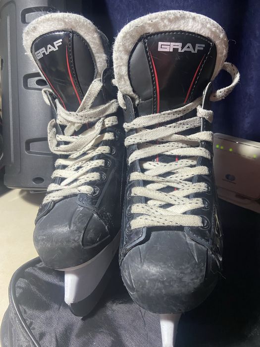 Коньки хоккейные