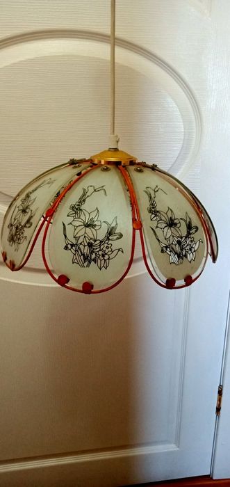 Продам люстру для кухни