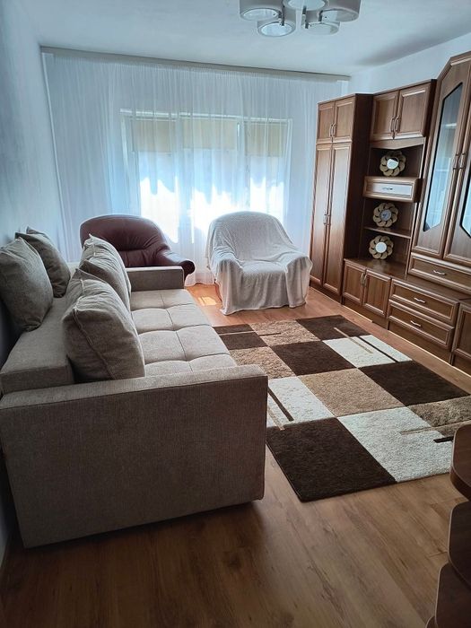 Închiriez apartament 2 camere