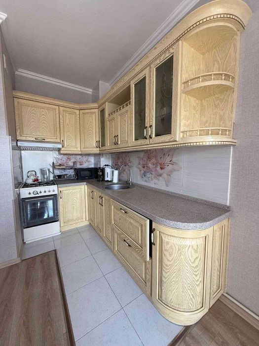 R7 Сдаётся квартира 2/2/4 на Яшнабадском р-н о-р Кадышева!