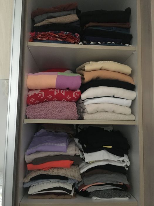 Vând haine la 5lei kg diverse mărimi femei sau barbati