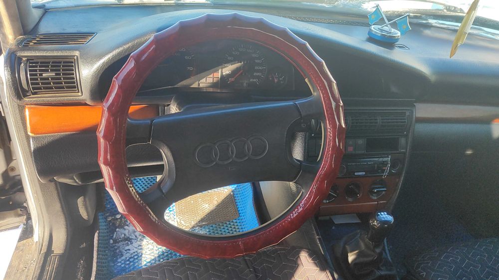 Продам Ауди 100 с4