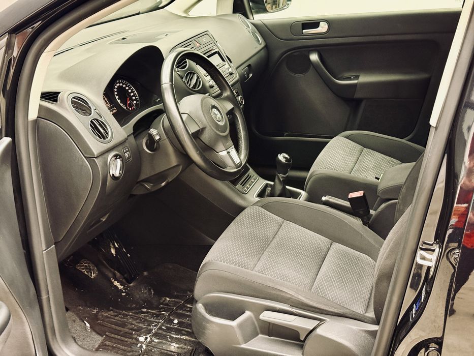 Volkswagen Golf 6 - 1.6 TDI - 105 CP - Anul 2014 - Rate - Garantie**