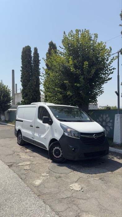 Duba frig , Opel Vivaro frigorific cu priza de stationare 220v de vanzare