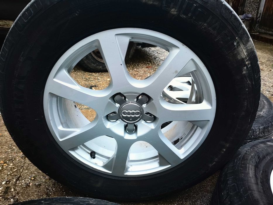 Джанти и гуми свалени за Ауди Q5 R 17 235/65