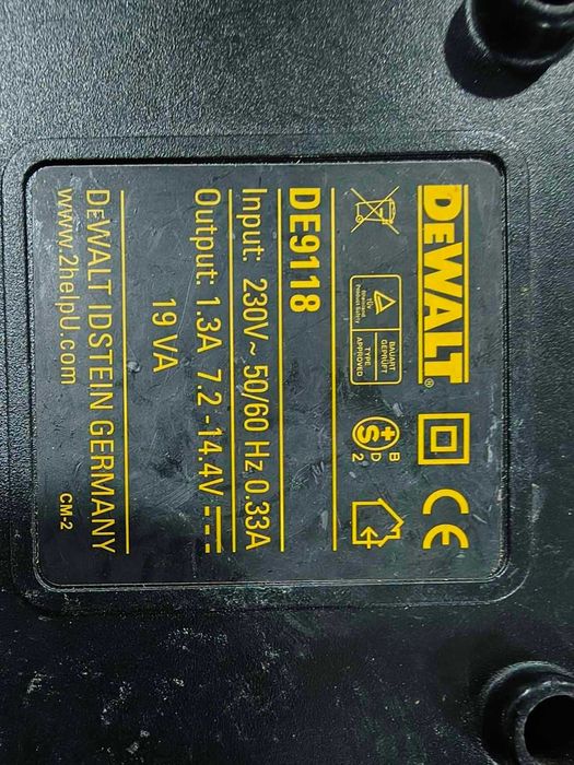 Винтоверт  DeWalt и приставка за рязане на ламарина!