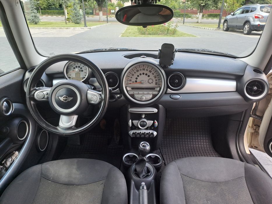 2010 Mini One Face-lift  1.4 benzina 95 cai