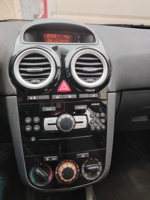 Opel Corsa D 1.3 dci