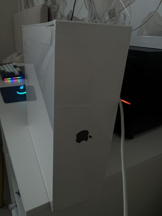 Продается AirPods Max люкс новый