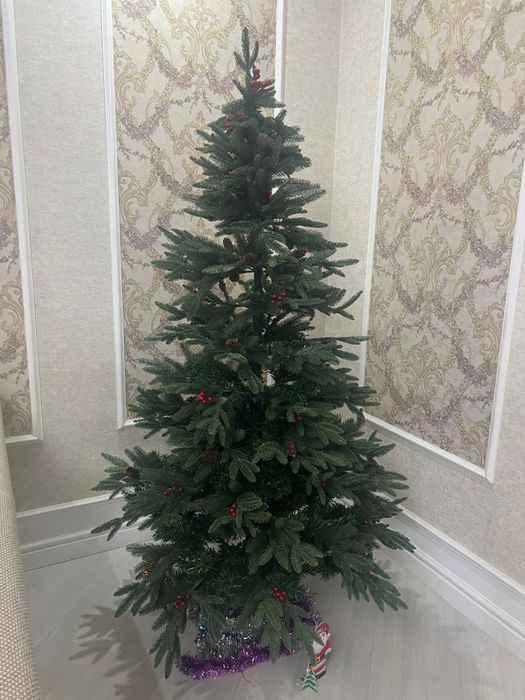 Продам елку срочно
