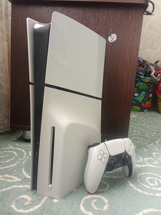 Продам Ps5 Slim С играми