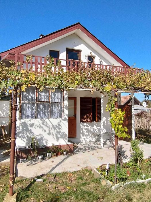 Продава се Къща в Търговище, Вилна зона - 55 кв.м за 696 €/кв.м - Снимка #1