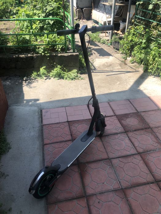 Электросамокат Сяоми 1S