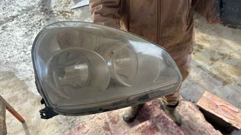 Продам фары на приору