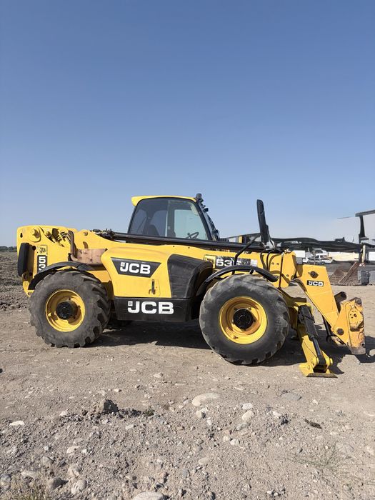 Телескопический погрузчик JCB (модель 535-125),
