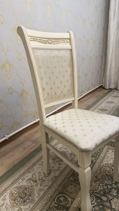 Стулья в гостиную  б/у