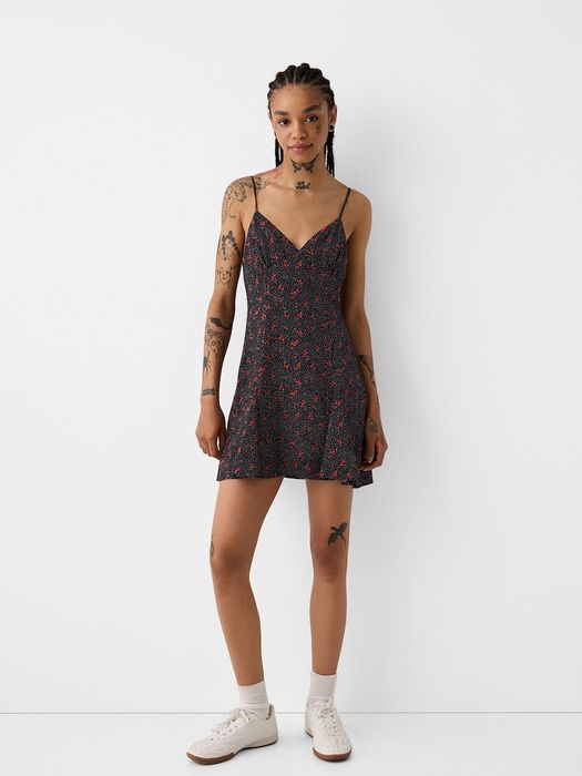 Лятна черна рокля от Bershka - XS