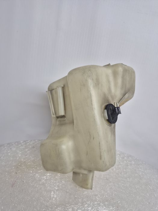 Бачок омывателя BMW E34 M60