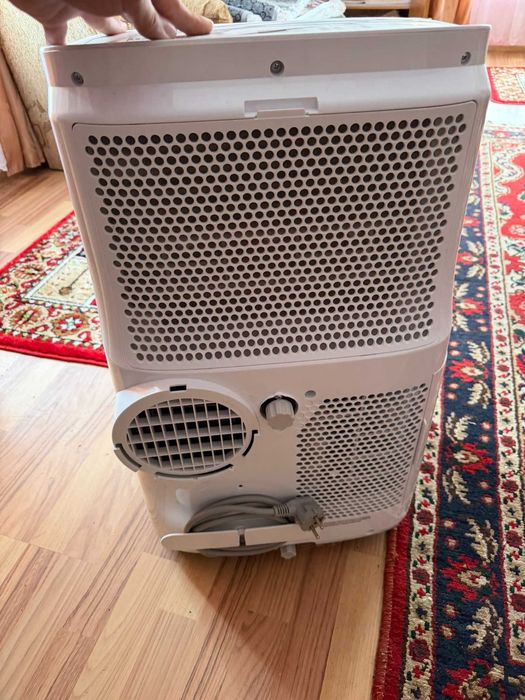 Aer conditionat portabil, Beko BA312C, 12000BTU, dezumidificare, ionizare
