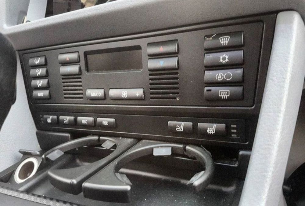 Cup holder BMW E39  5 series / поставка за чаши БМВ е39 5 СЕРИЯ/series