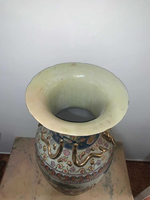 Vaza portelan cu tenta asiatica