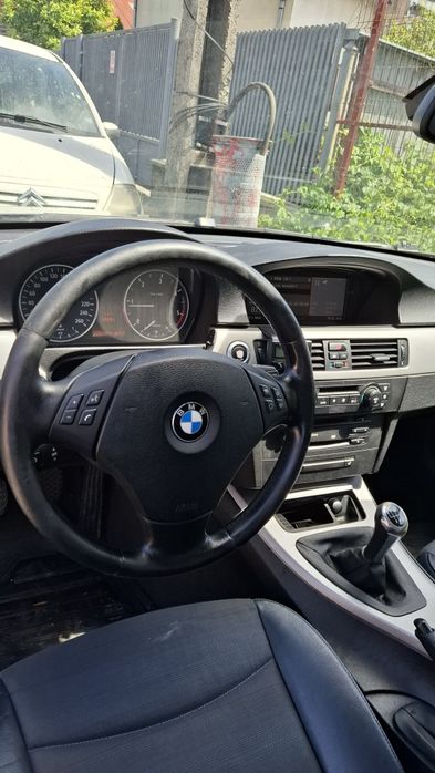 Bmw e90 320d  Bmw seria 318 d