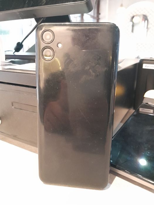 Продам Samsung Galaxy A04e