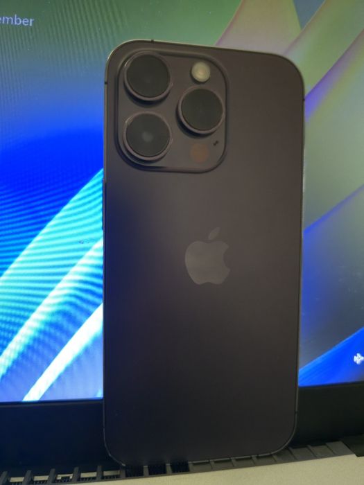 Iphone 14 pro deep purple