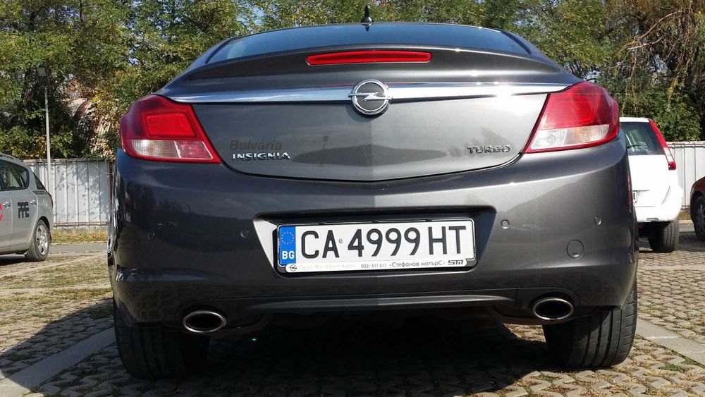 Opel Insignia 2.0 Turbo (Бензин), 2009 г., заводски Sport пакет.