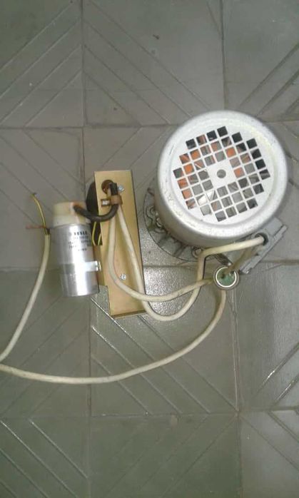 Электродвигатель 
/  Электромотор Чехословакия