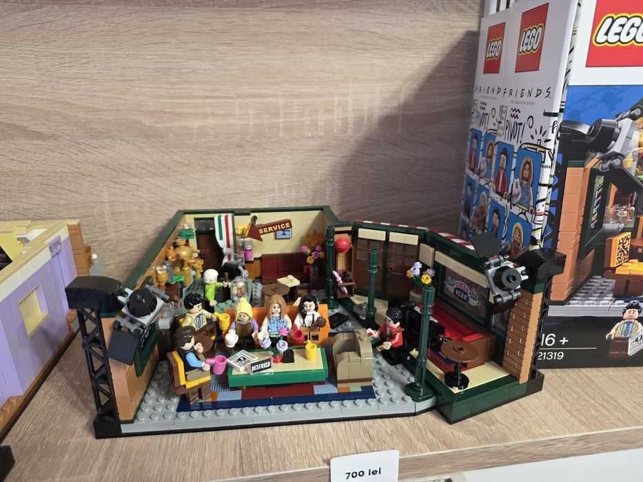 LEGO Friends Central Perk 21319 - cutie, manual